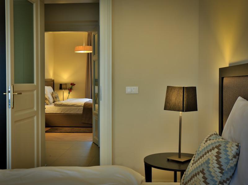 James Hotel & Apartments Прага Екстериор снимка